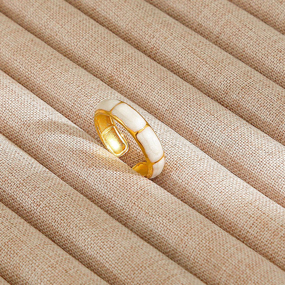 Minimalist Geometric Flower-Shaped Titanium Steel Ring with Plating Finish for Women, Adjustable Open Band Fashion Ring