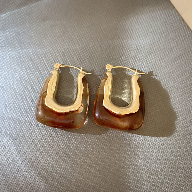 Vintage Heart-Shaped Alloy Stud Earrings with Gold Plating for Women, French Retro Style Fashion Jewelry