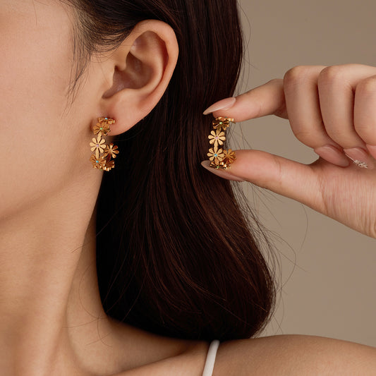 Orecchini da donna in acciaio inossidabile a forma di petalo in stile vintage con placcatura in oro 18 carati e intarsio in zirconi