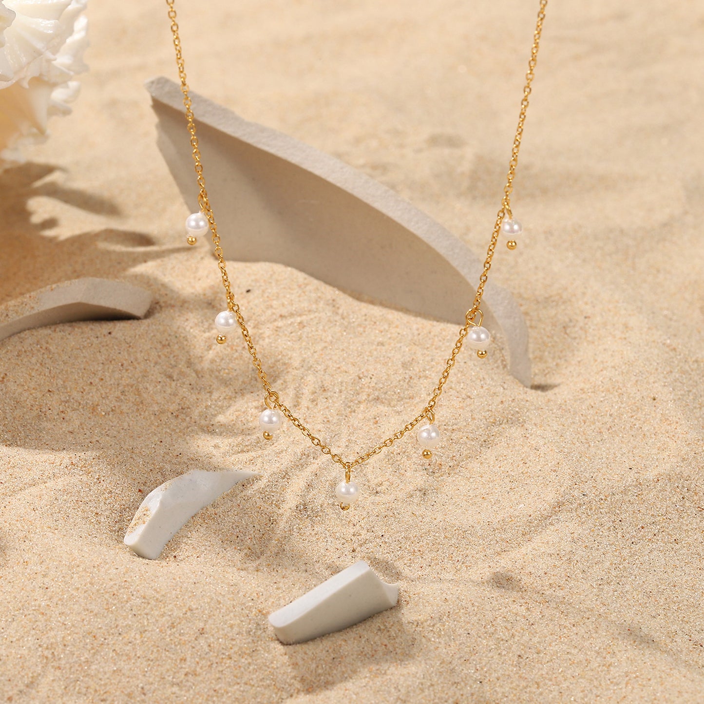Elegant French-Inspired Pearl Fringe Necklace for Women with Stainless Steel Chain and 18K Gold Plating in Geometric Design