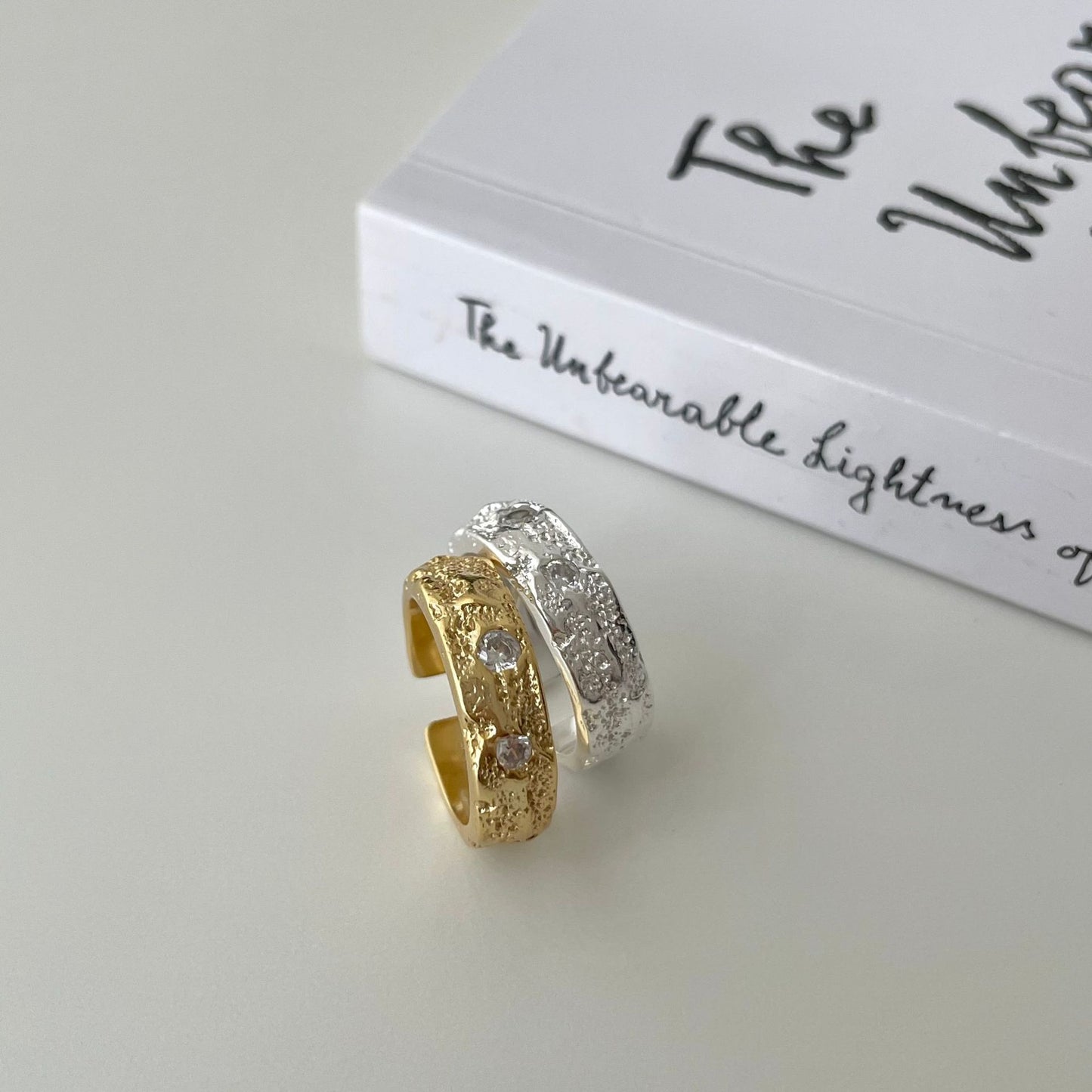 Anello da donna in argento sterling 925, con superficie rotonda geometrica a forma di luna
