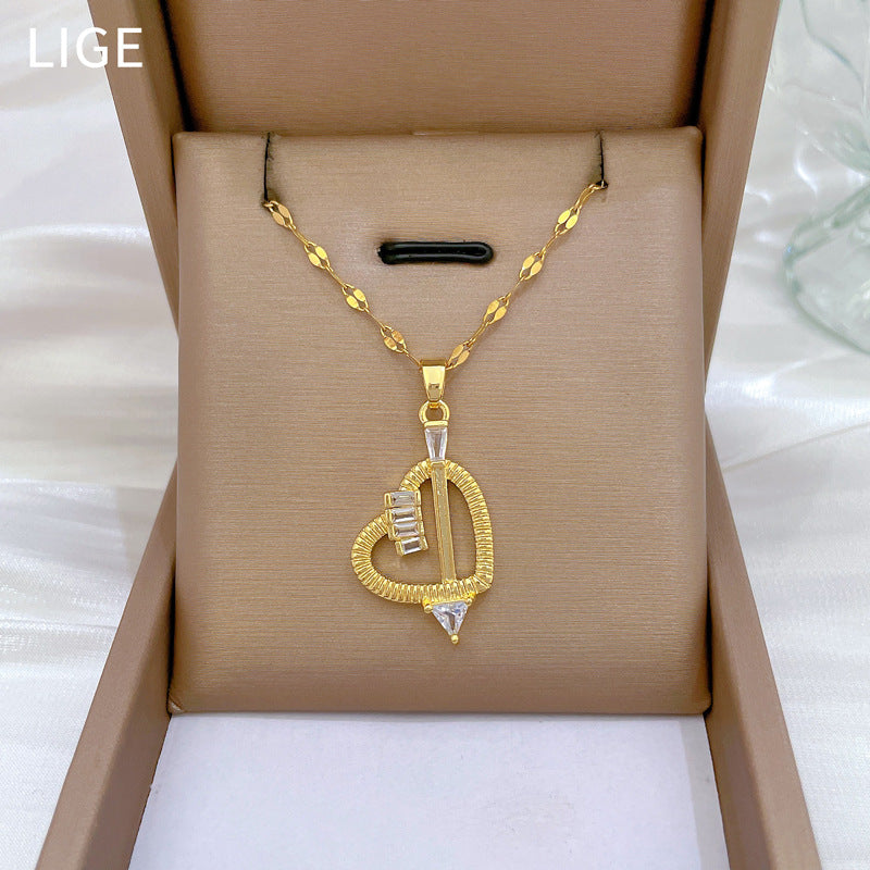 Minimalist Heart-Shaped Titanium Steel Necklace with Rhinestone Inlay for Women and Men, Delicate Clavicle Chain