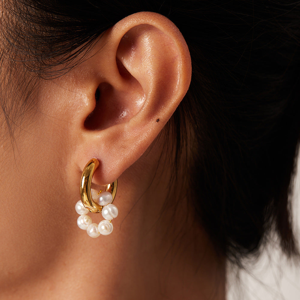 Orecchini a Cerchio Pendenti con Perle d'Acqua Dolce Ovali Asimmetriche in Acciaio Inossidabile con Placcatura in Oro 18K
