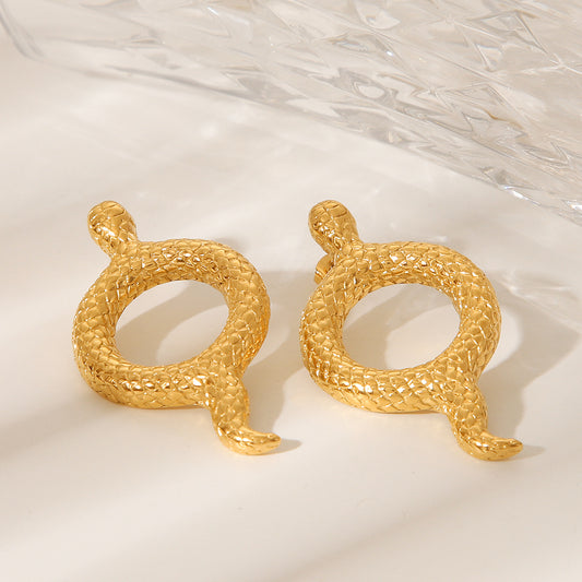 Orecchini a perno in acciaio inossidabile a forma di serpente stile Ins con placcatura in oro 18K, ipoallergenici in acciaio al titanio