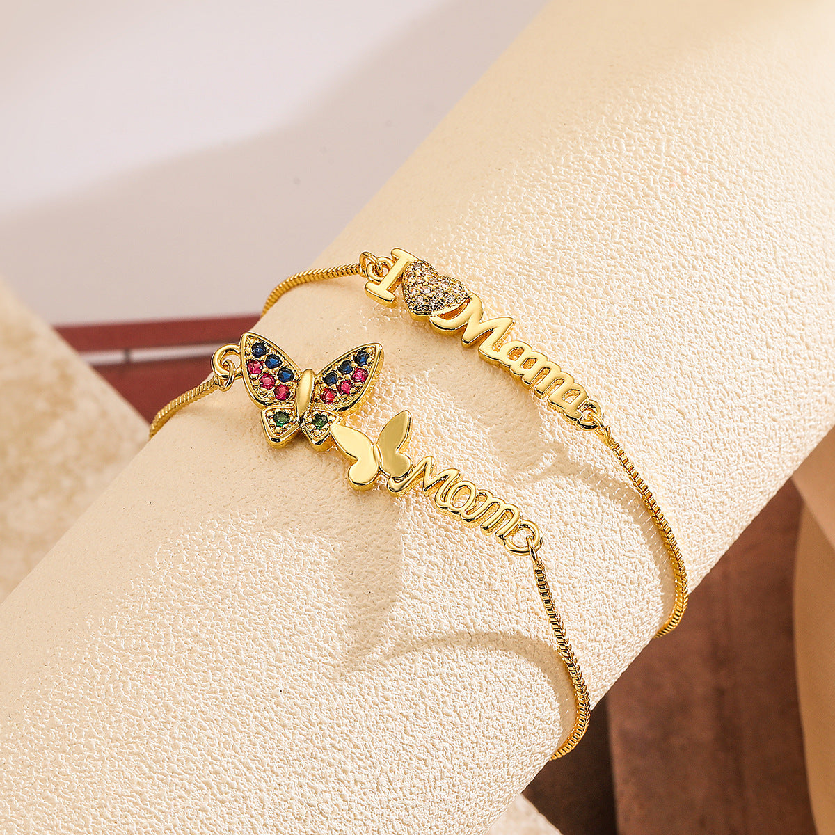 Minimalist Geometric Copper Bracelet with 18K Gold Plating and Cubic Zirconia Inlay for Women