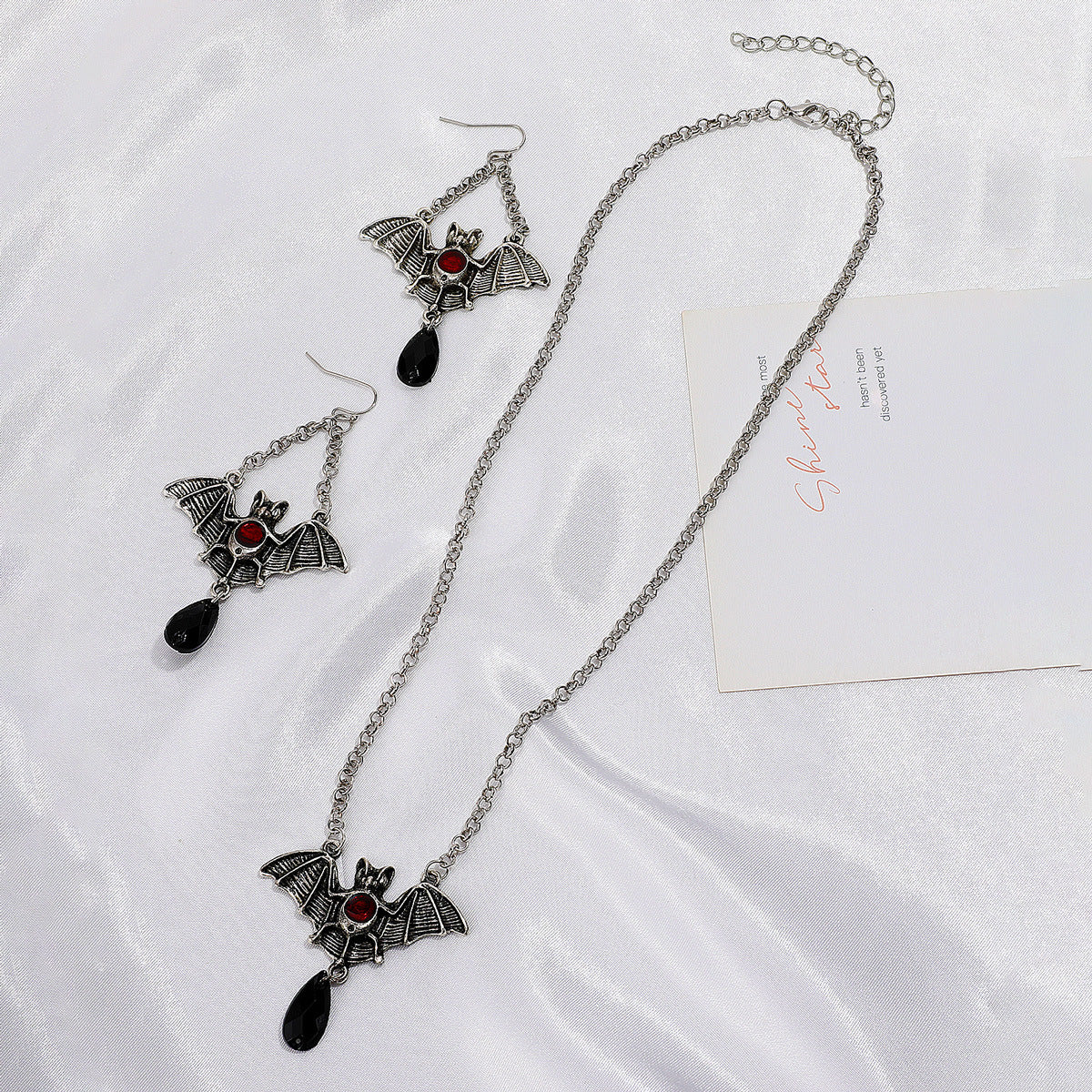 Collana con ciondolo ragnatela gotica vintage da donna, corta, in lega, con finitura placcata nera