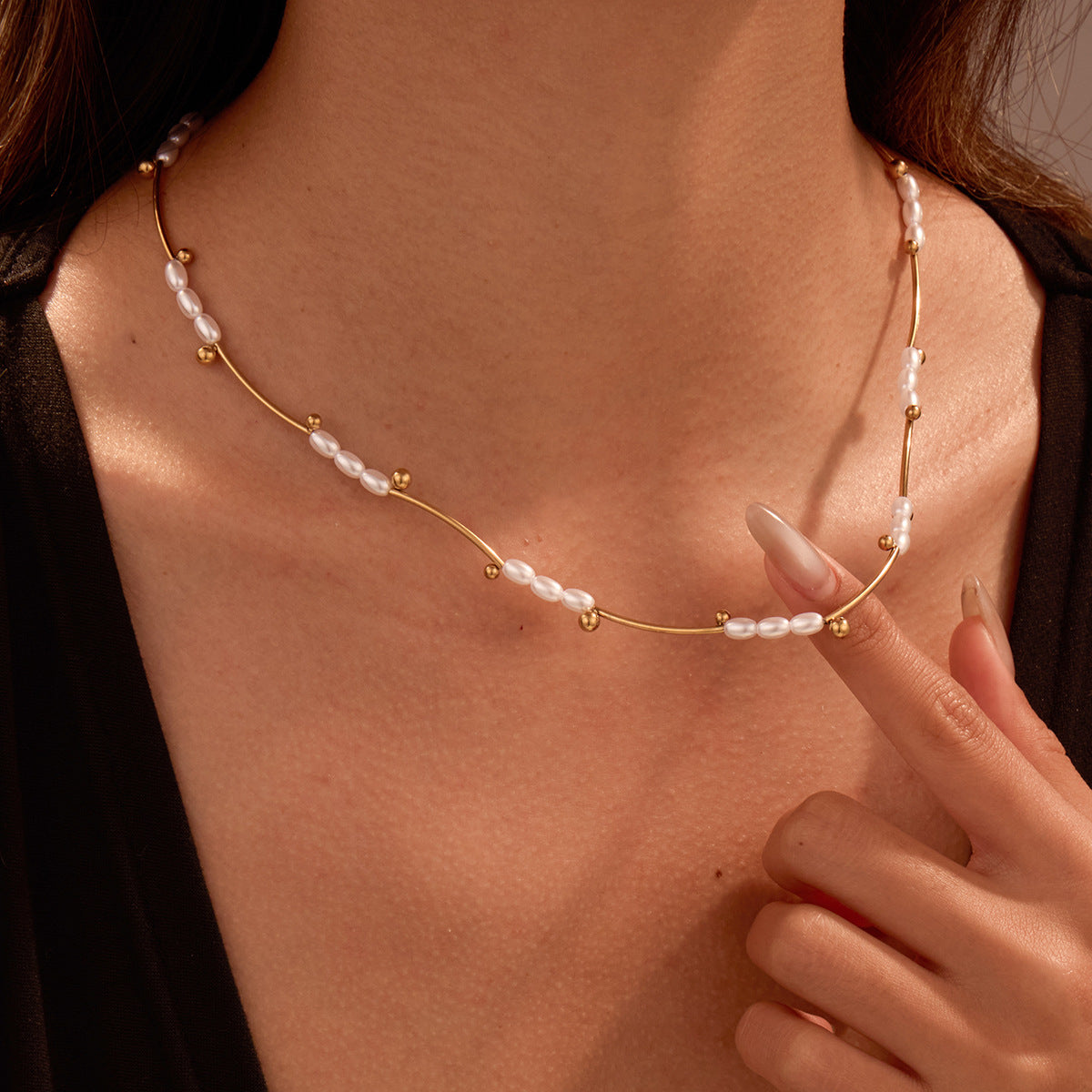 French Hepburn Style Elegant Baroque Imitation Pearl 18K Gold Plated Stainless Steel Geometric Necklace