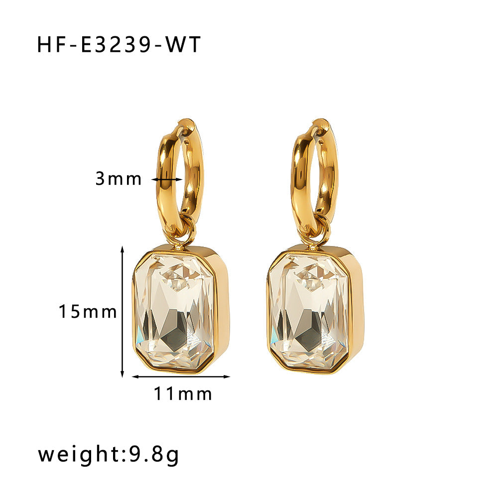 Orecchini Vintage da Donna in Acciaio al Titanio con Smeraldo Verde a Cuore, Zirconia Incastonata, Finitura Placcata e Design Elegante Minimalista