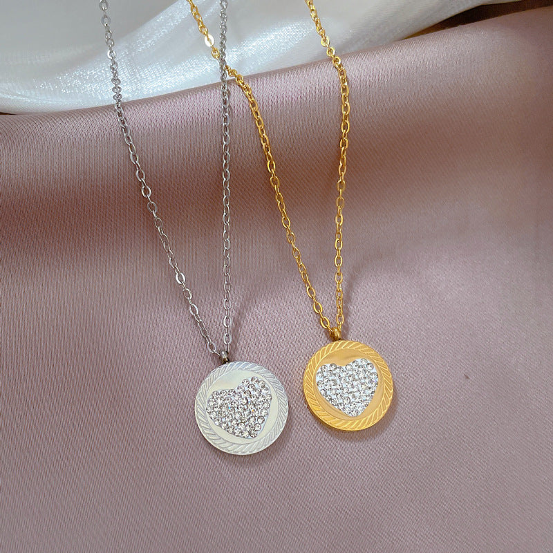 Collana da Donna Minimalista di Lusso a Forma di Cuore in Acciaio al Titanio Placcato Oro
