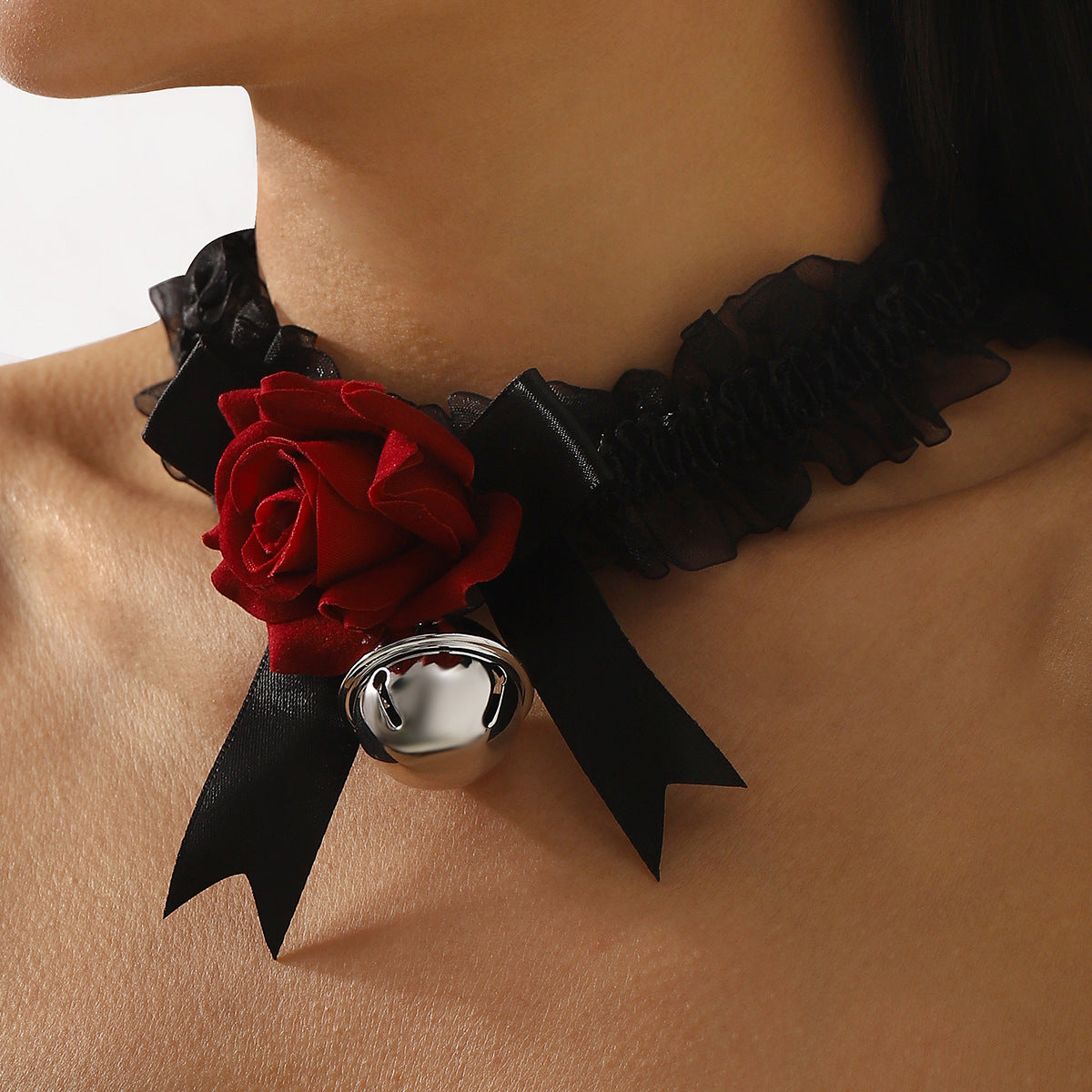 Gargantilla romántica oscura con lazo y rosa floral con encaje y cadena de hierro para mujer