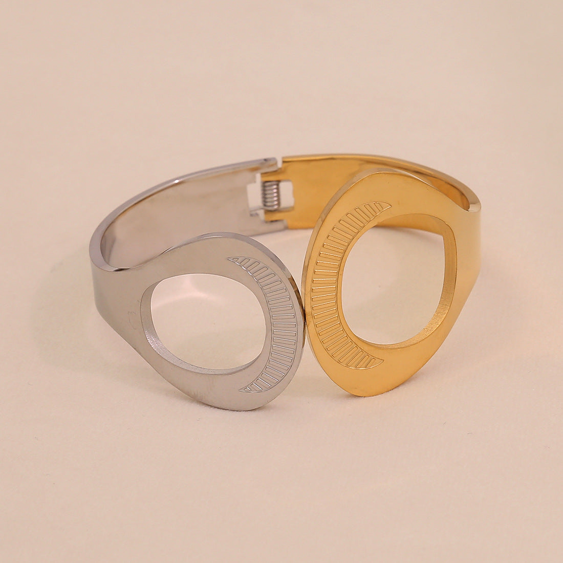 Geometric Hollow Stainless Steel Bracelet with Gold Plating for Women and Men