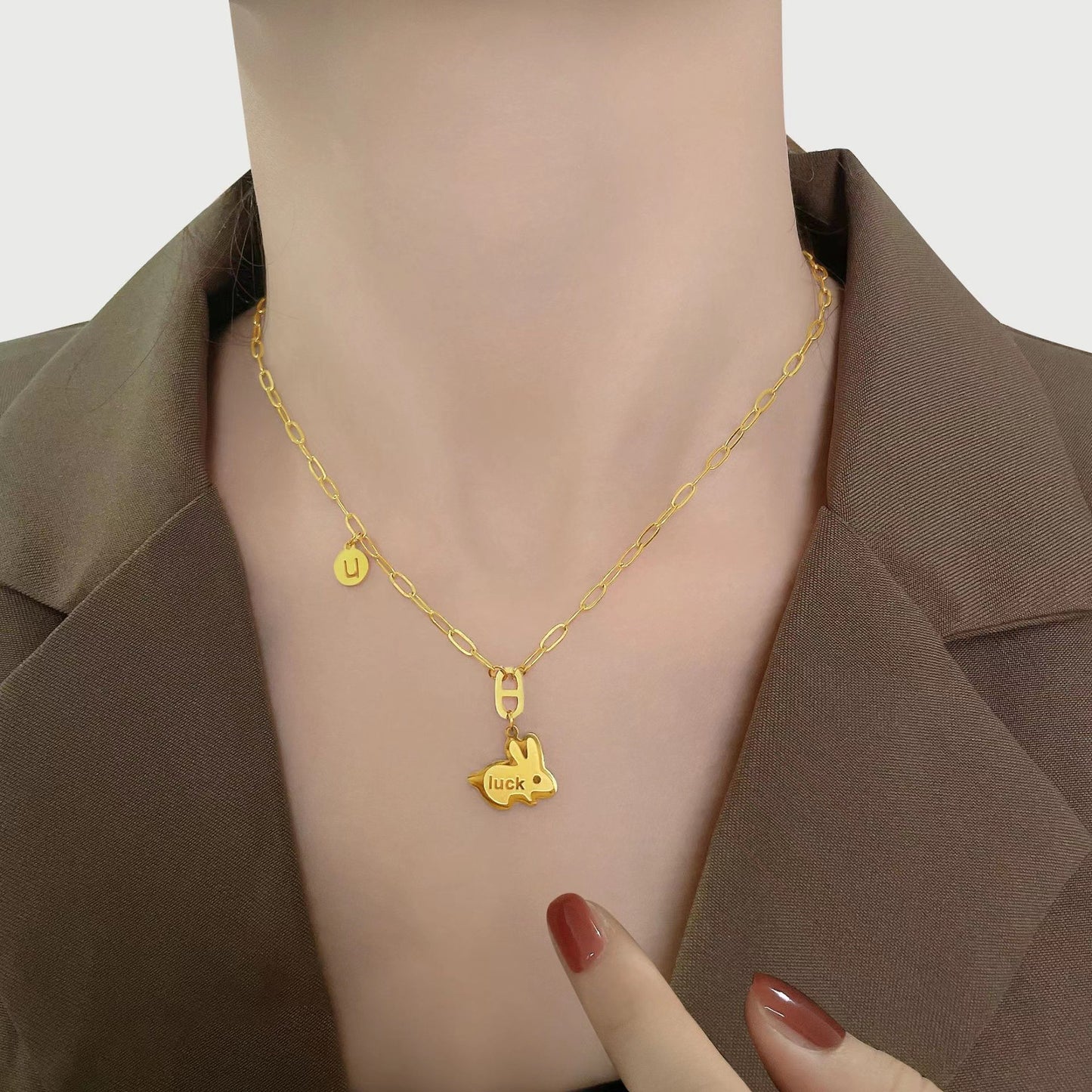 Collana pendente con quadrifoglio in acciaio al titanio placcato oro rosa 18 carati minimalista di lusso da donna
