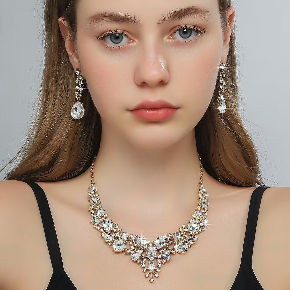 Elegante Parure di Gioielli Lusso a Goccia con Strass per Donna, con Lega Placcata, Catena a "O", Orecchini e Braccialetto Coordinati
