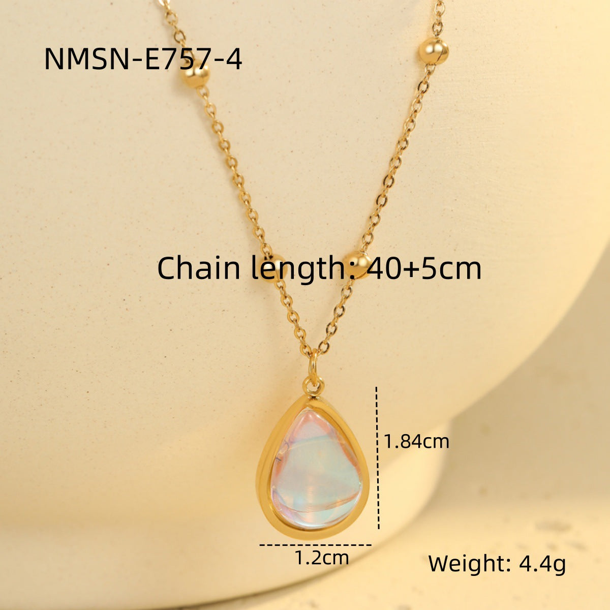 Elegante Collar Ovalado de Acero Inoxidable con Colgante de Piedra Lunar Iridiscente y Baño de Oro de 18K para Mujer