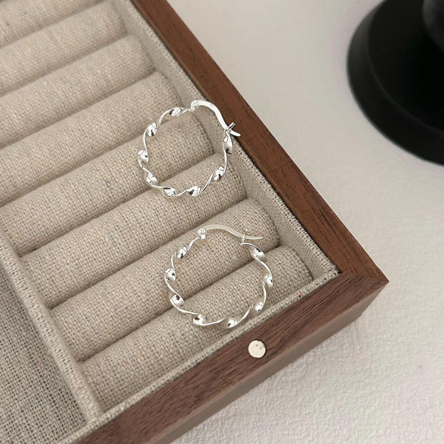 925 Sterling Silver Plated Floral Round Geometric Earrings