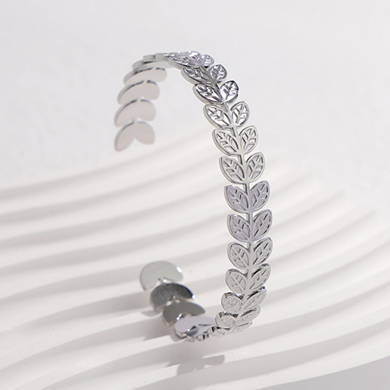 Fashion Leaf Design Adjustable C-Shape Bracelet 18K Gold Plated Stainless Steel Women Jewelry