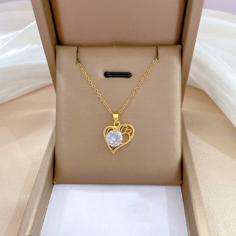 Exclusivo collar de circonitas con forma de corazón de acero de titanio para mujer con delicada cadena de clavícula y diseño geométrico