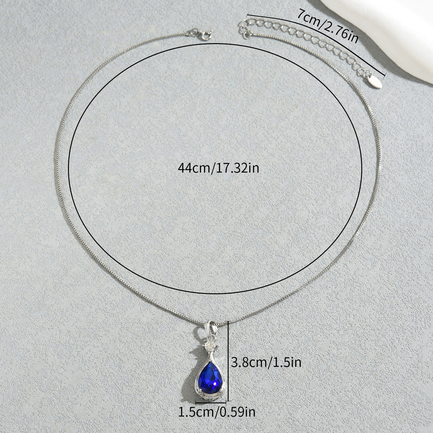 Luxury Minimalist Teardrop and Geometric Pendant Necklace for Women in Zinc Alloy with Rhinestone Inlay