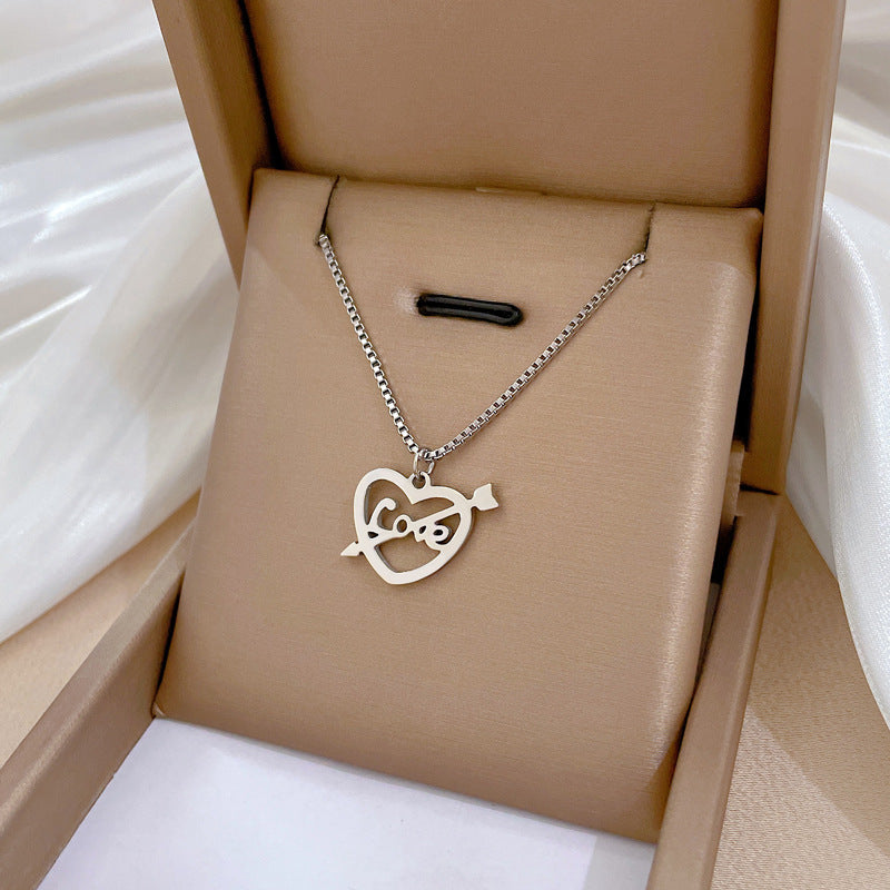 Punk Minimalist Stainless Steel Letter Geometric Necklace for Women, Distressed Finish, Irregular Chain Style, Unisex Fashion Jewelry