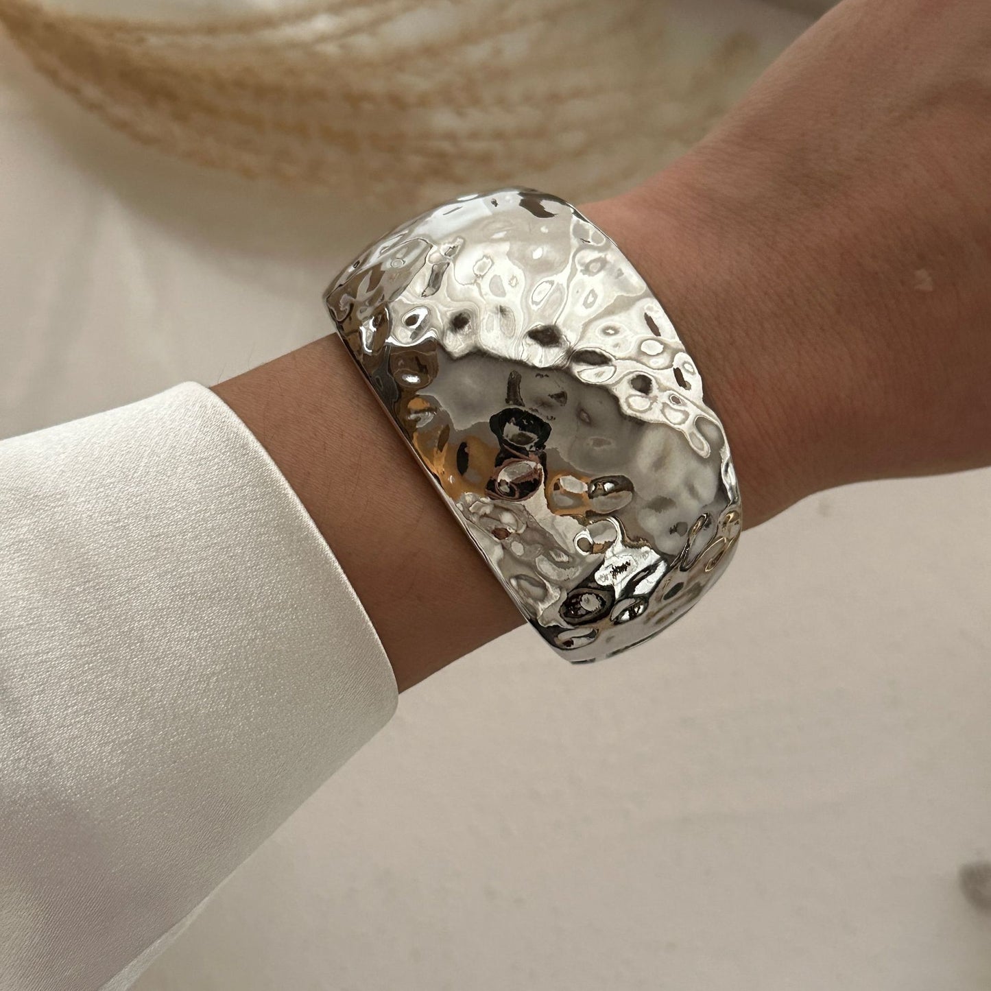 Heavy-Duty Polished Double Teardrop Oval Alloy Bracelet Set