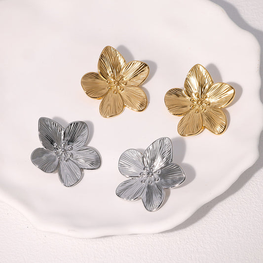Pendientes de botón de acero inoxidable con diseño floral vintage para mujer con acabado chapado, hipoalergénicos y resistentes a la decoloración