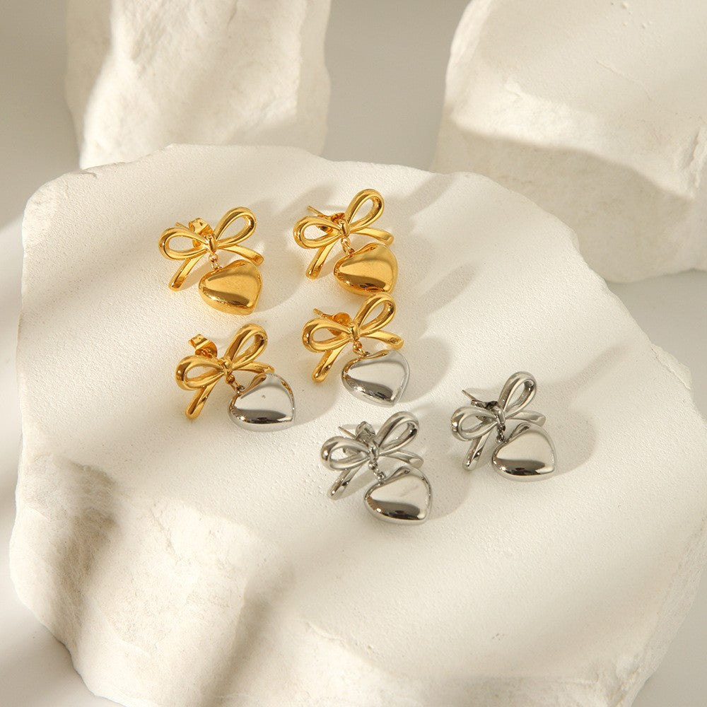 Orecchini da donna in acciaio inossidabile a forma di farfalla e cuore con placcatura in oro 18 carati, design minimalista alla moda con accento geometrico
