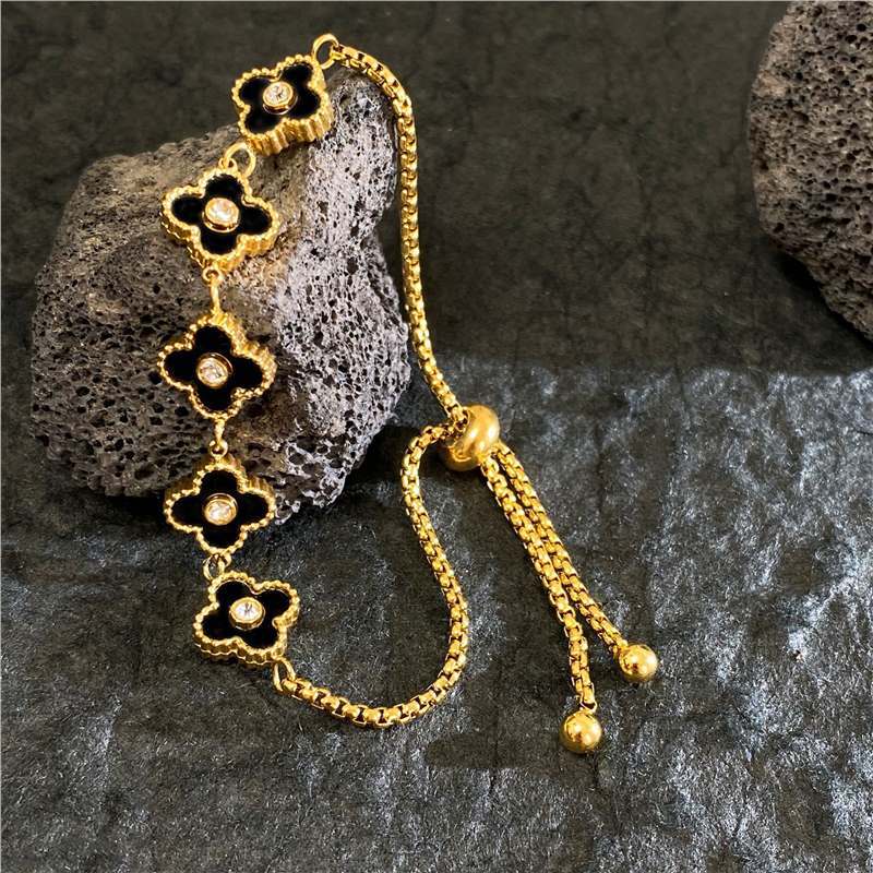 Original Design Geometric Four-Leaf Clover Bracelet in Titanium Steel with 18K Real Gold Plating Adjustable Pull-Chain for Unisex Wear
