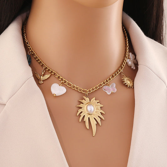 Collana in acciaio inossidabile placcato a forma di foglia, stile OL alla moda, con ciondolo a forma di girasole e perla, per donna