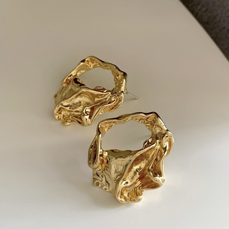 Orecchini da donna geometrici minimalisti in metallo con finitura lucida e placcatura in oro, per l'uso quotidiano