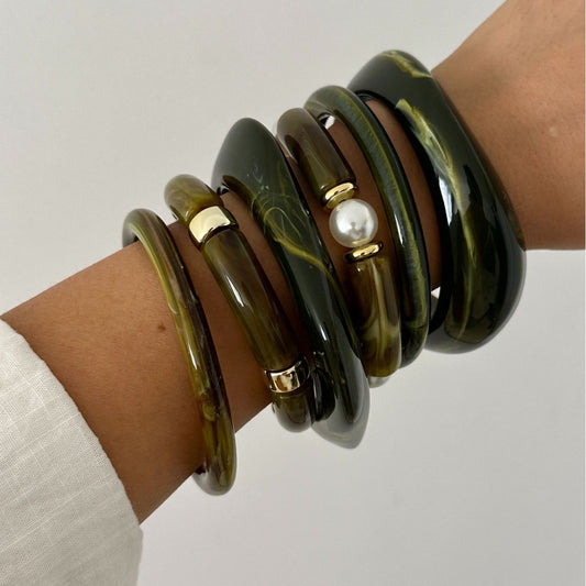 Pulsera de acrílico con degradado geométrico estilo vintage