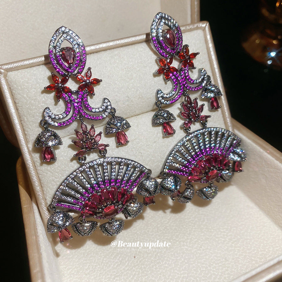 Pendientes con forma de abanico de circonita de estilo vintage de alta resistencia para mujer con postes de acero inoxidable y estética artística retro