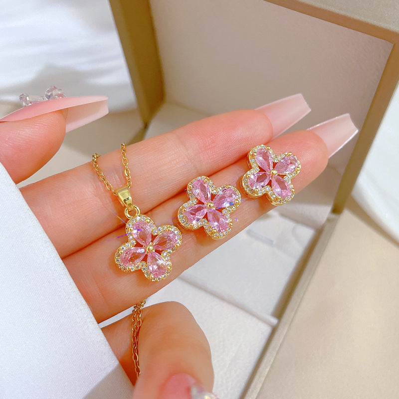 Luxury Titanium Steel Four-Leaf Clover Pendant Necklace and Earrings Set with Geometric Design for Women Formal Events