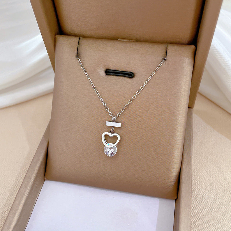 Collana Punk Minimalista Dolce Cuore Geometrico in Acciaio Inossidabile con Catena Irregolare