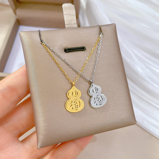 Collar con colgante de calabaza de Feng Shui geométrico minimalista de acero de titanio con chapado en oro para mujer