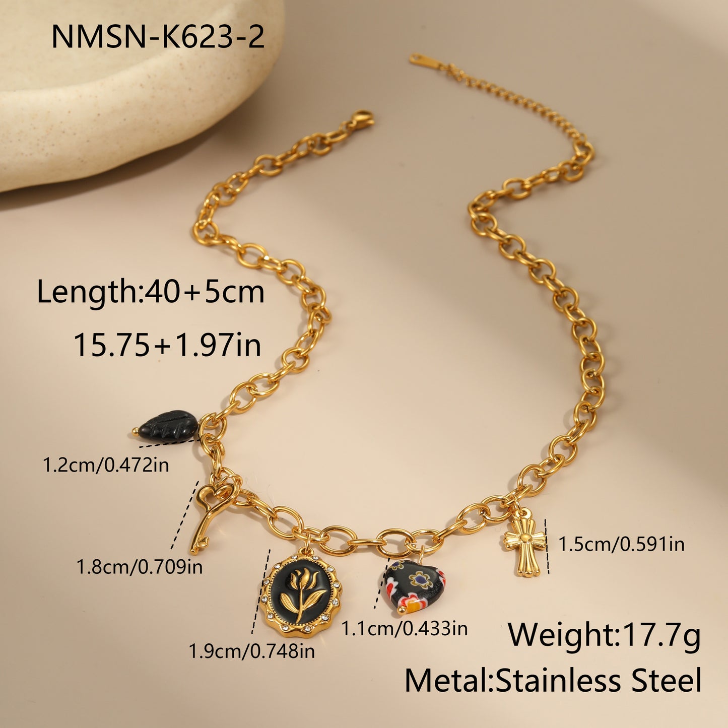 Fashionable Minimalist Black Enamel Floral Pendant Necklace in Stainless Steel for Women