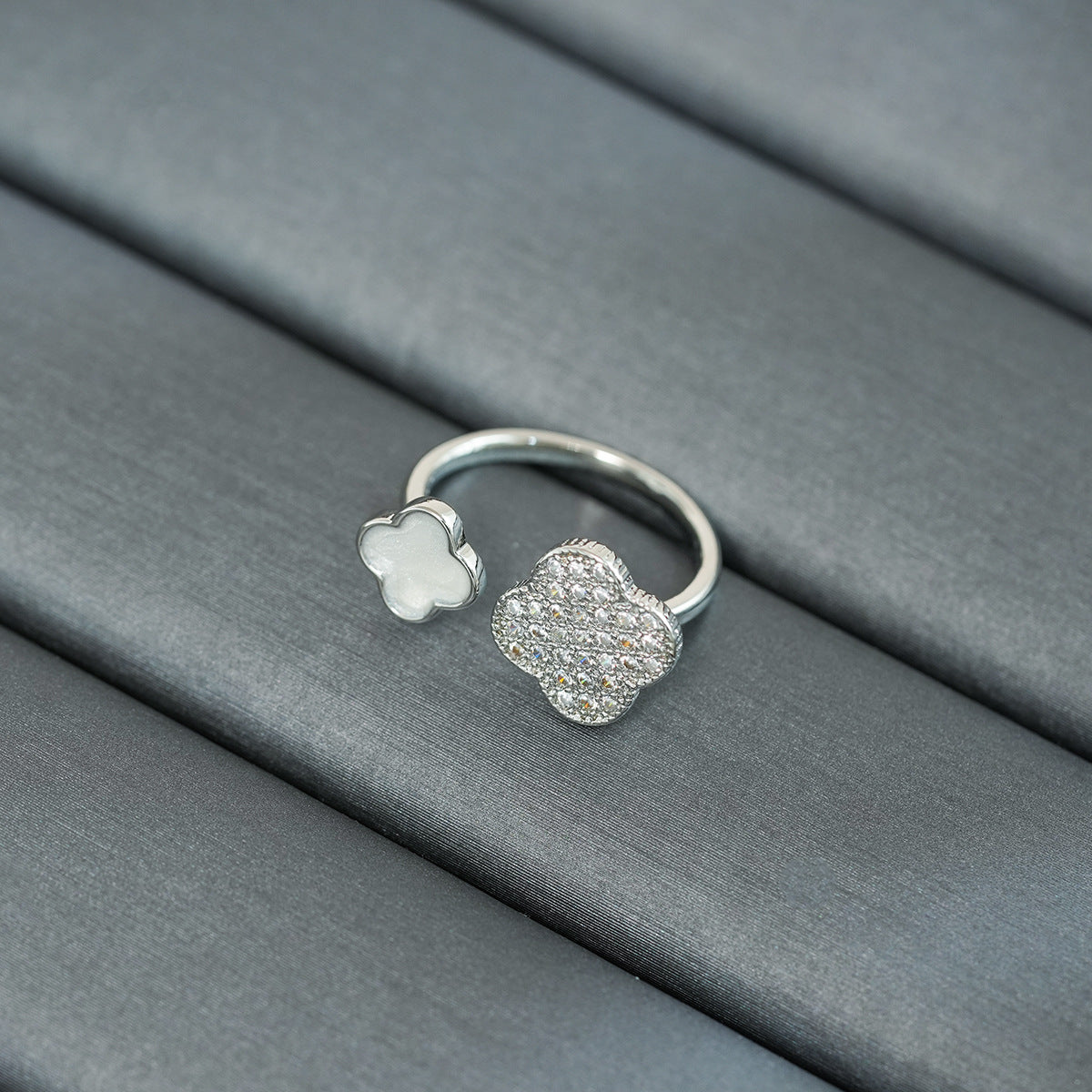 Luxury Minimalist Adjustable Open Ring for Women with Gold-Plated Copper Band and Zircon Stone Accent in Heart and Floral Shape