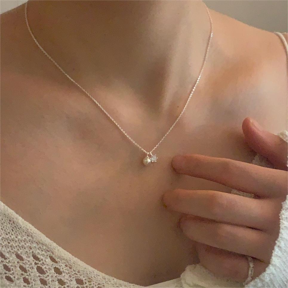 Minimalist Geometric Pendant Necklace in 925 Sterling Silver with Zircon and Pearl Accents