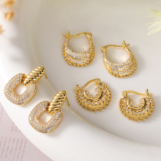 Pendientes Geométricos Minimalistas para Mujer de Latón con Baño de Oro de 18K e Incrustaciones de Circonitas