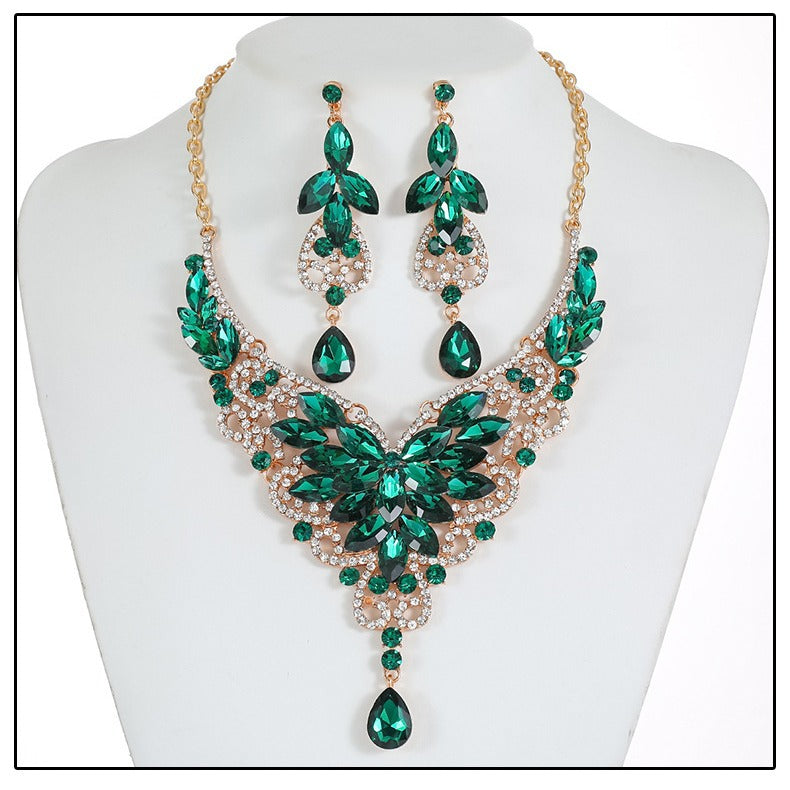 French Vintage Style Butterfly-Shaped Alloy Necklace Set with Rhinestone Accents, Electroplated O-Chain, Floral Botanical Design Featuring Wheat, Petal, Leaf and Lotus Pod Motifs for Women