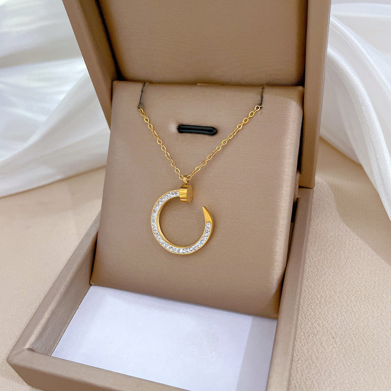Minimalist Fashion Geometric Rhinestone Collar Chain Necklace in Titanium Steel with Gold Plating