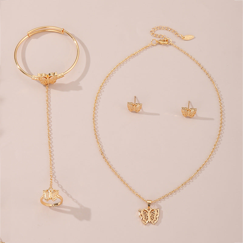 Collana con ciondolo a cuore minimalista in rame placcato per ragazze, con catena a maglie sottili a strato singolo
