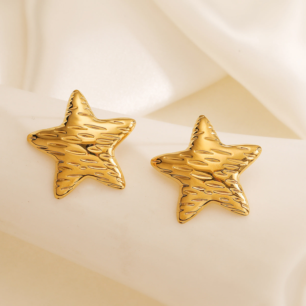 Orecchini a perno a stella geometrici minimalisti in acciaio inossidabile con placcatura in oro 18 carati da donna