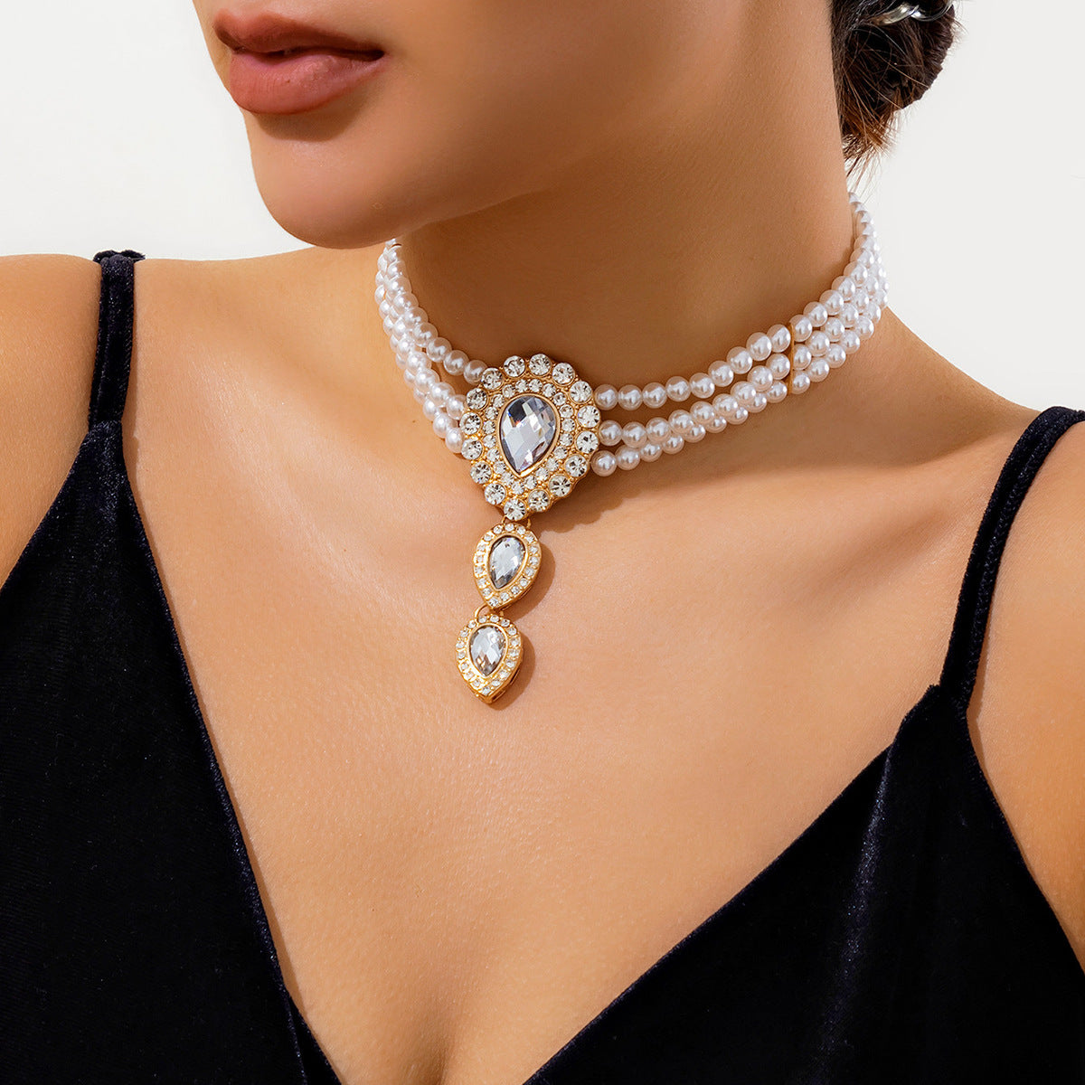 Collar Gargantilla de Aleación con Forma de Lágrima, Estilo Vintage Francés, con Detalles de Diamantes de Imitación y Diseño de Cadena de Cuentas para Mujer