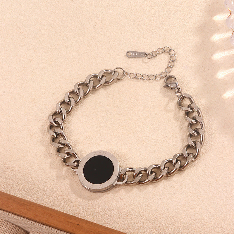 Fashion Business Round Geometric Plated Stainless Steel Pendant Necklace Cuban Link Chain for Women