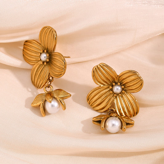 Pendientes de acero inoxidable geométricos florales vintage con baño de oro de 18 quilates y detalles de perlas simuladas