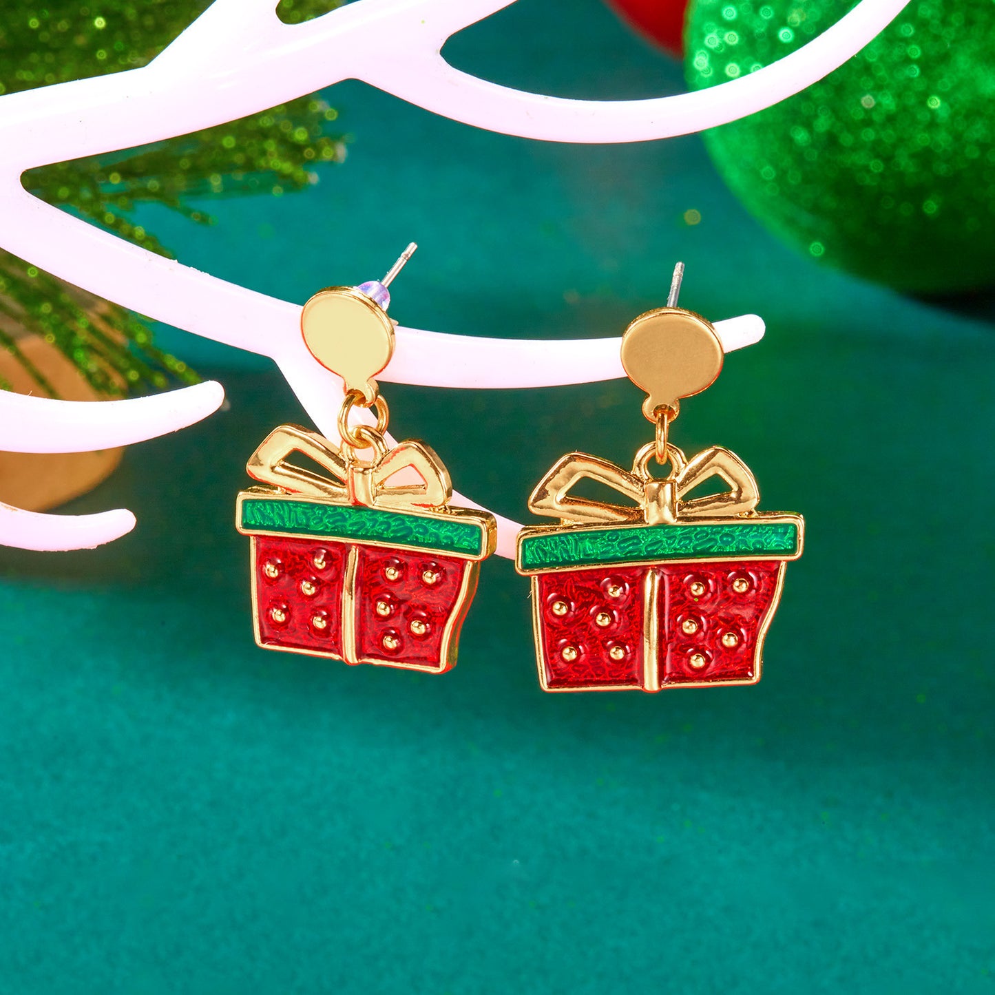 Casual Drip Oil Plated Alloy Christmas Santa Tree Gift Box Necklace Earring Bracelet Set for Women