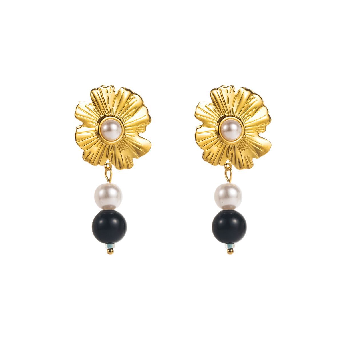 Aretes de acero inoxidable con diseño floral y de conchas marinas para mujer, con detalles de perlas de imitación y baño de oro de 14 quilates