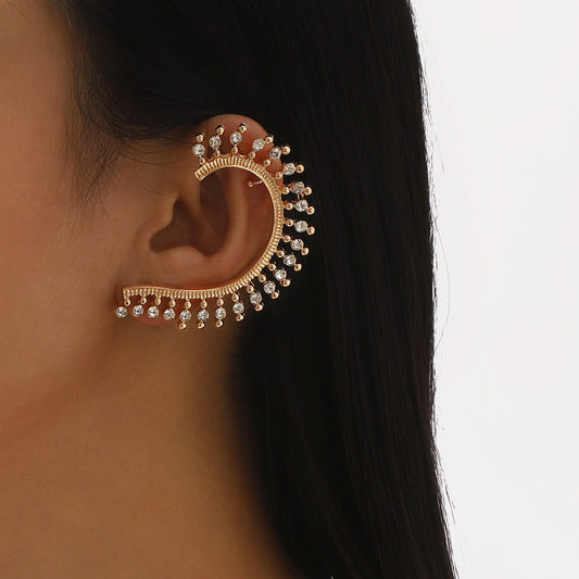 Orecchini da donna minimalisti geometrici a C in lega con intarsio di strass