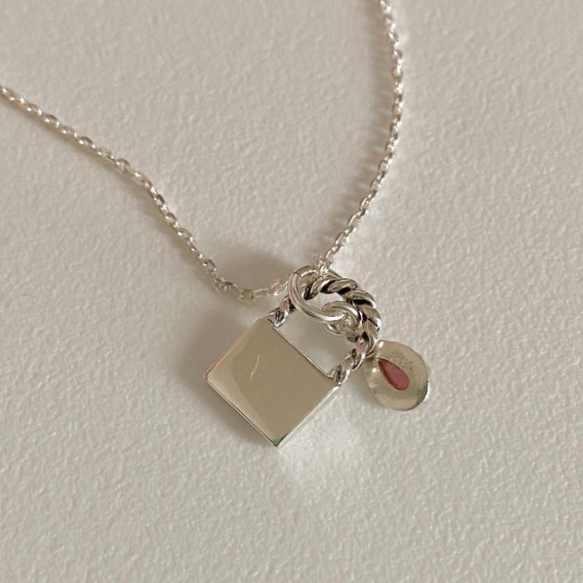 Minimalist Geometric Turquoise Pendant Necklace in 925 Sterling Silver with Braided Chain