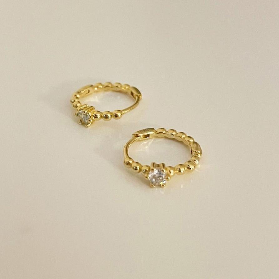 Orecchini da donna minimalisti a goccia in argento sterling 925 con intarsio di perle